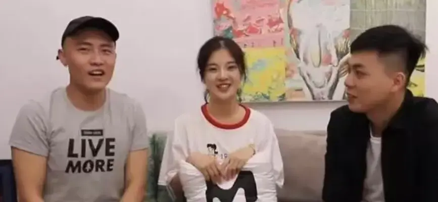 兄妹情感禁忌之谈-《兄妹蕉谈》1080P高清未删减完整版-麻花视频国产剧情-网盘资源免费下载